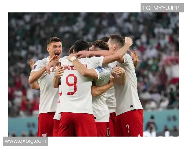 足球球星如今风采全新展现从昔日巅峰到今日面貌的巨大转变